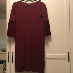 Red sweater dress with chiffon  pleated sleeves